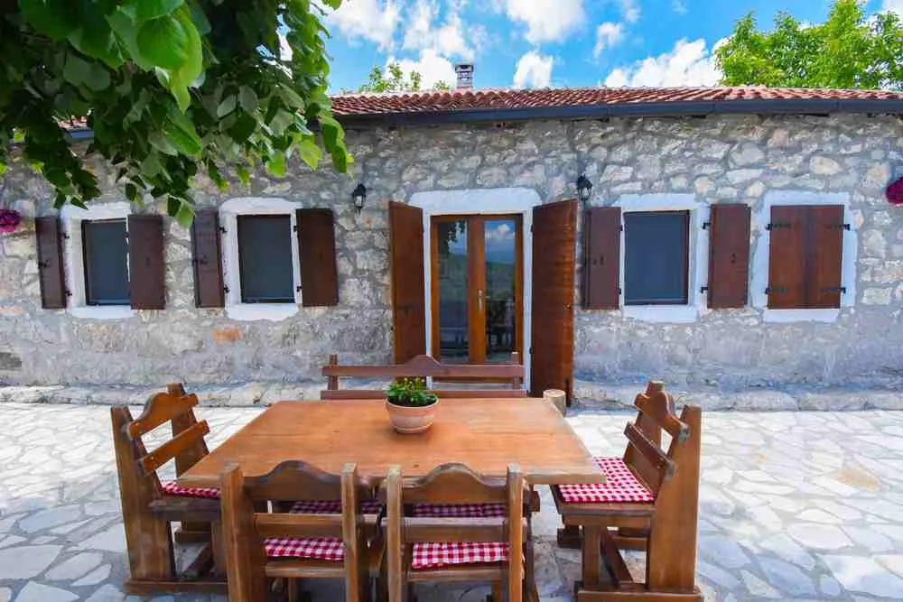 Villa "Lipa"